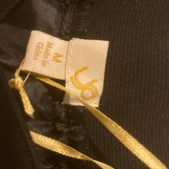 Ivy and Leo charcoal gray mini skirt medium size - Picture 6 of 12